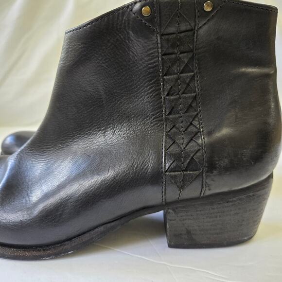 Clarks Womens Maypearl Fawn Booties Size 6.5 Black Leather Ankle Boot - Picture 7 of 12